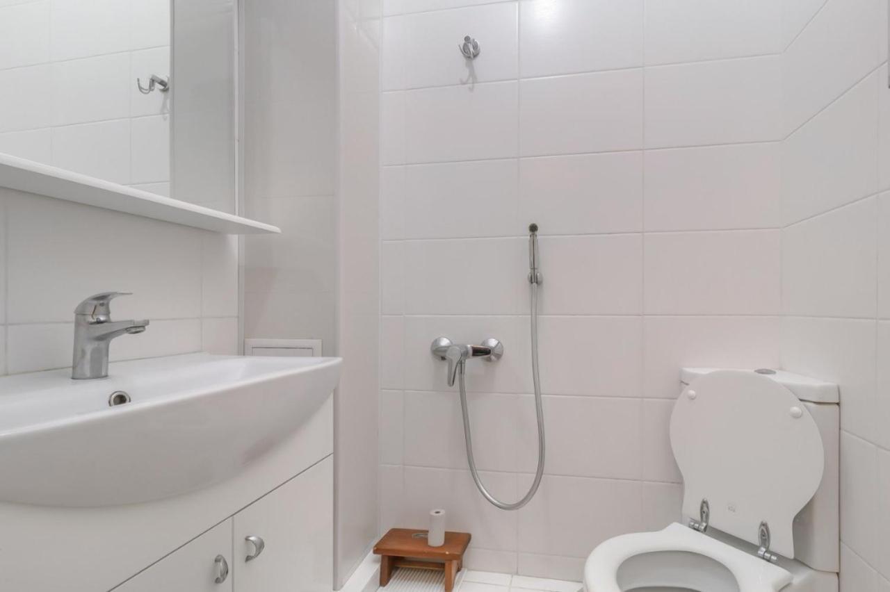 Large Apartment In The Center دنيبروبيتروفسك المظهر الخارجي الصورة
